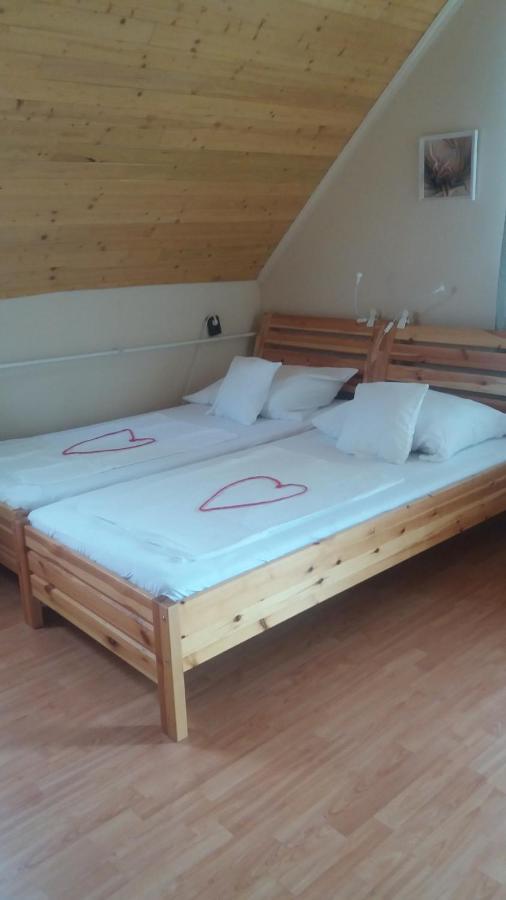Vakacio Apartman 巴拉顿诺尔马迪 外观 照片